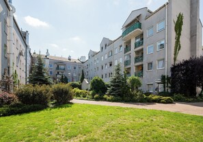 Exterior - Metro Stokłosy Homely Apartment (Warszawa)