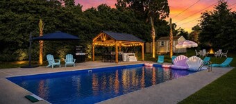 The Salty Palm-Pool-Hot Tub-Firepit-Gameroom