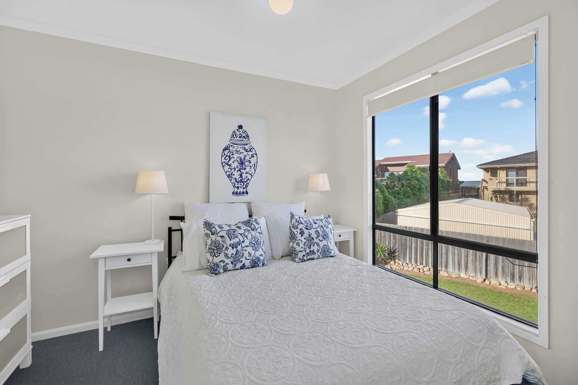 3 bedrooms, bed sheets