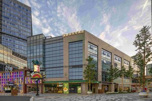Exterior - Secluded Comfort City Resort Hotel (Hangzhou)