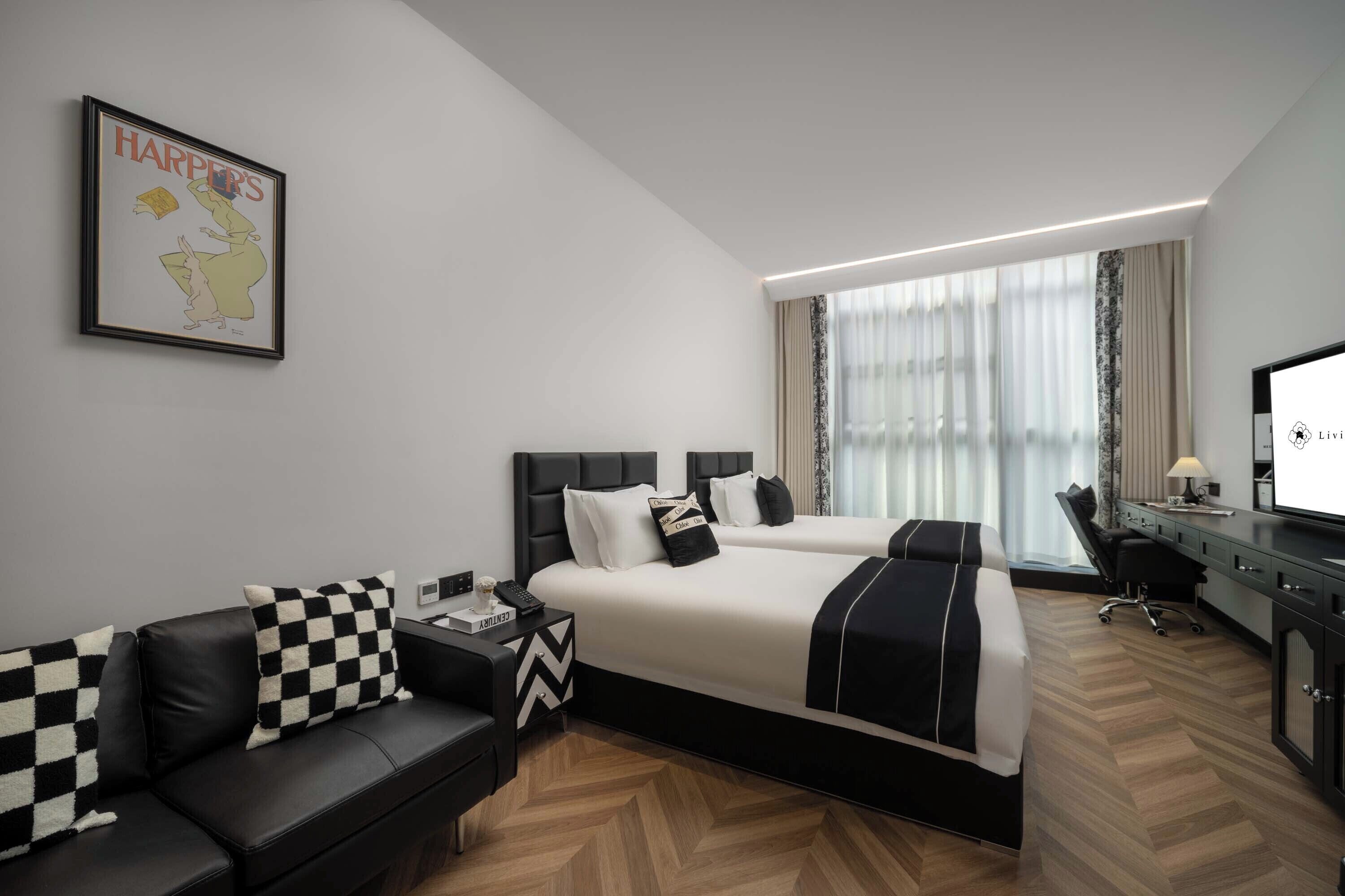 Superior Twin Room, City View | View from room