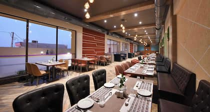 Clubhouse Hotel Morbi