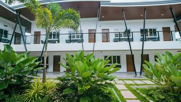Deluxe Double or Twin Room, Patio, Resort View | Garden view