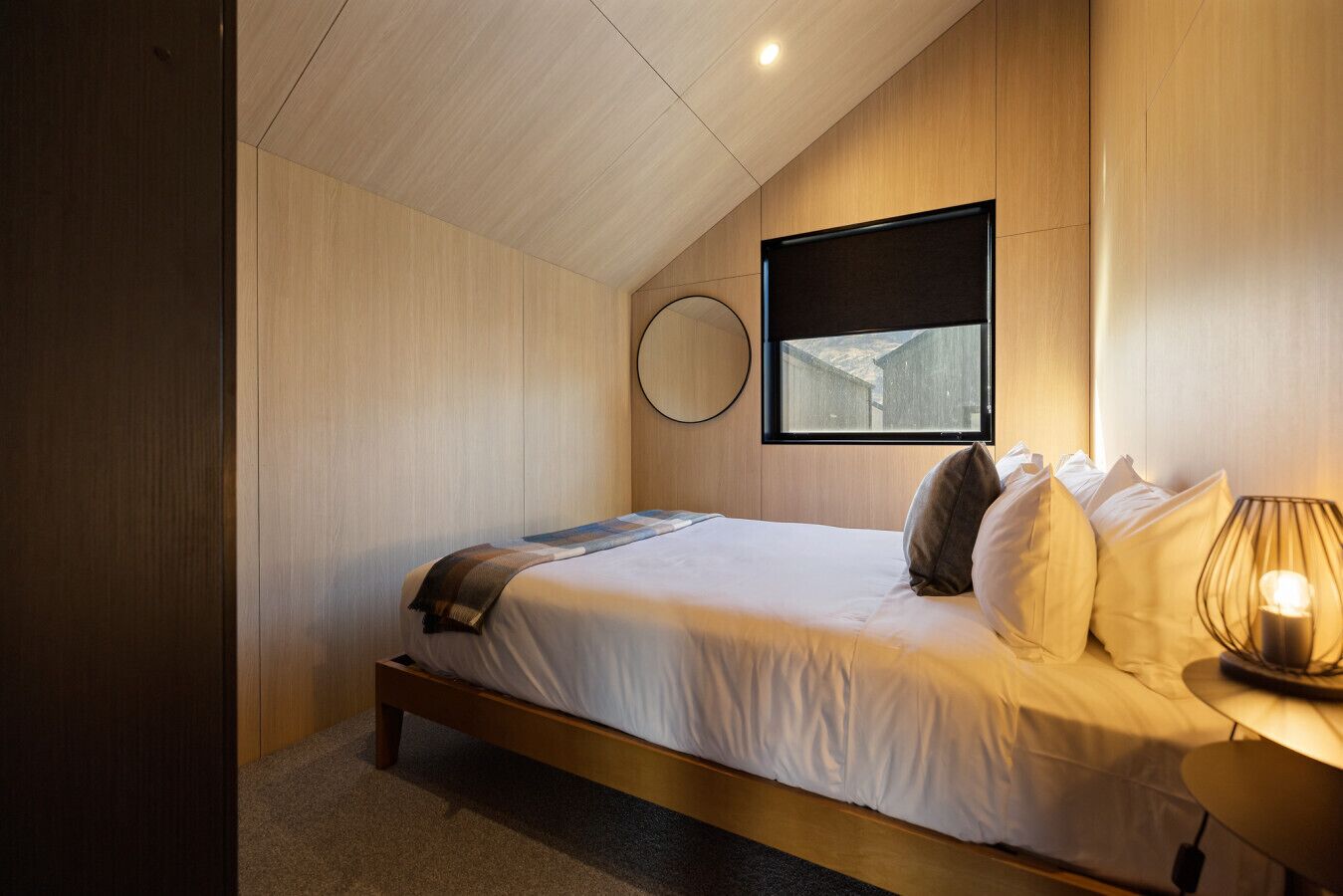 2 bedrooms, iron/ironing board, travel cot, WiFi