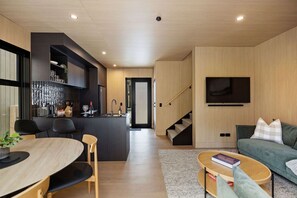 Unclassified image, 2 of 16, button - Prime Location, best value in Queenstown (Queenstown)