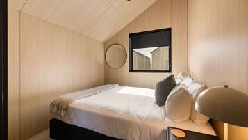2 bedrooms, iron/ironing board, travel cot, WiFi