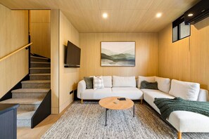 Living area - Luxury Queenstown 2Bed Villa (Queenstown)