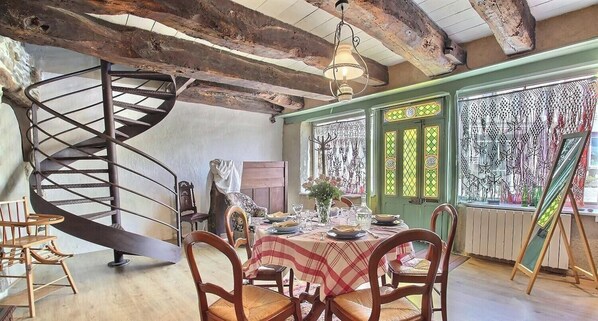 Dining - Git'zen - LA ROCHE-JAUDY (LA ROCHE-JAUDY)
