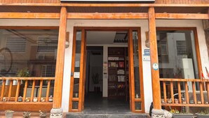 Exterior detail - zhangjiaije hexi inn (Zhangjiajie)