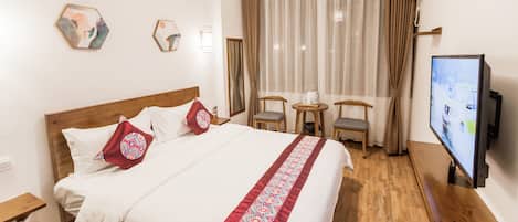 Superior Double Room | Desk, blackout drapes, soundproofing, WiFi (free)