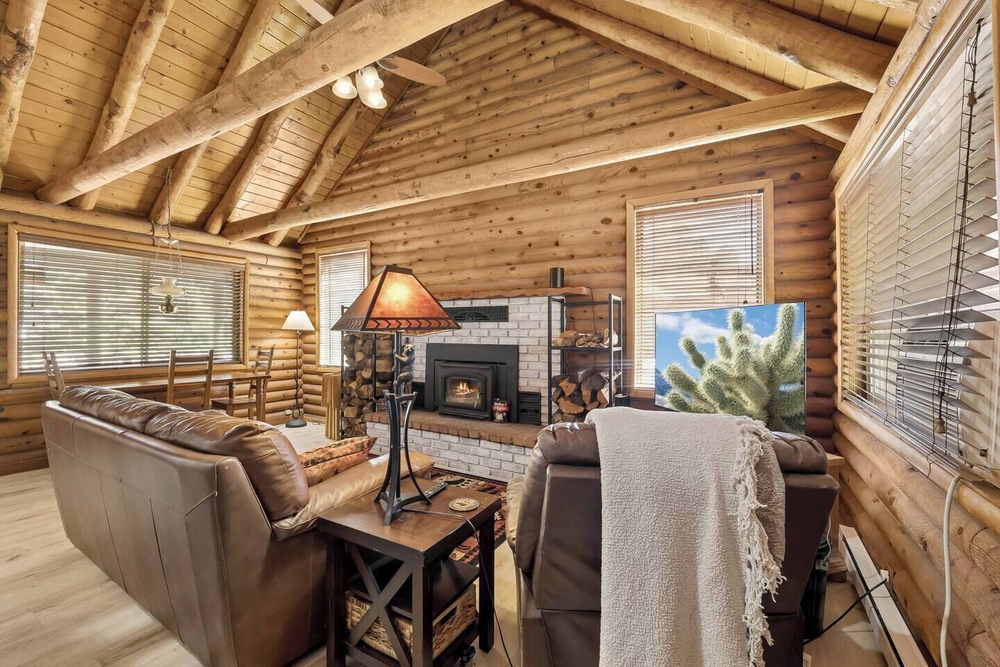 Forest Hideaway Near Sedona | Log + Fire Pit - Sedona, AZ