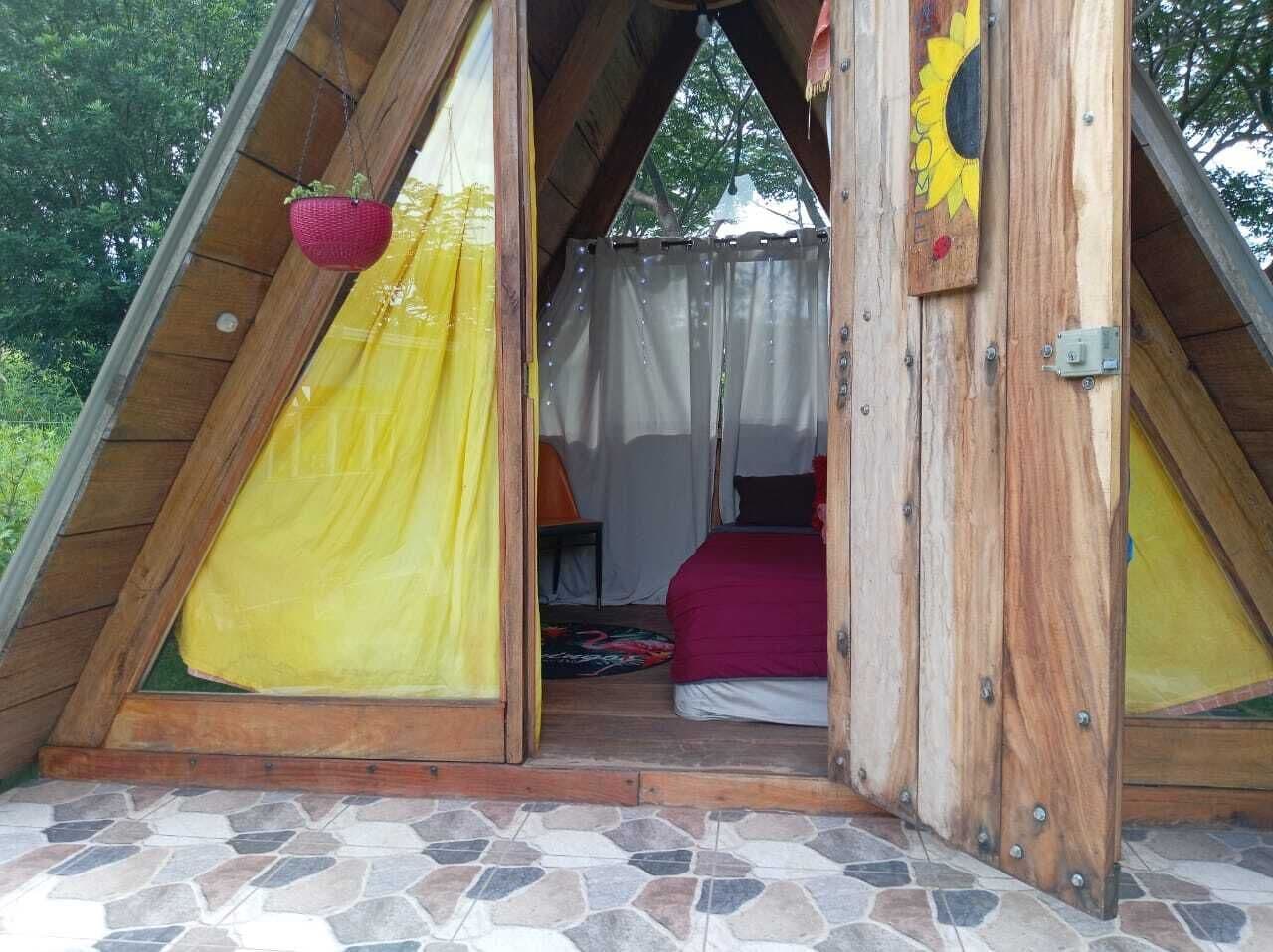 Basic Tent, Mountain View | Property grounds