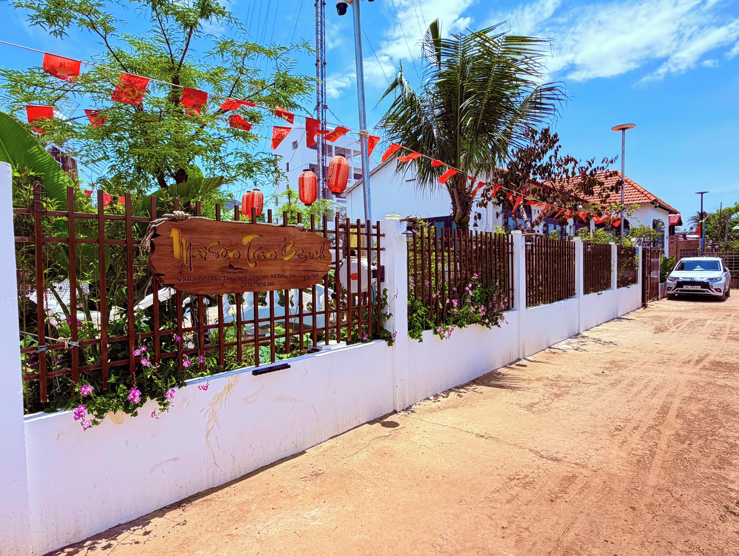 Bãi đậu xe tự phục vụ miễn phí 