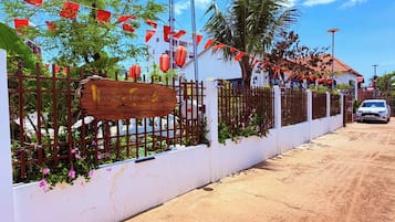 Bãi đậu xe tự phục vụ miễn phí