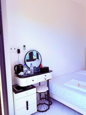 Standard Double Room, Patio, Courtyard View | Desk, iron/ironing board, WiFi (free), bed sheets