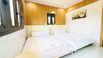Desk, iron/ironing board, free WiFi, bed sheets