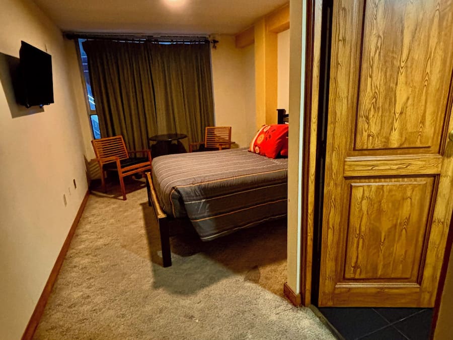 Classic Double Room, City View | Desk, laptop workspace, WiFi (free), bed sheets