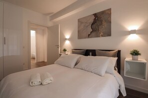 Iron/ironing board, travel cot, free WiFi, bed sheets - Vrbo Property (Roma)