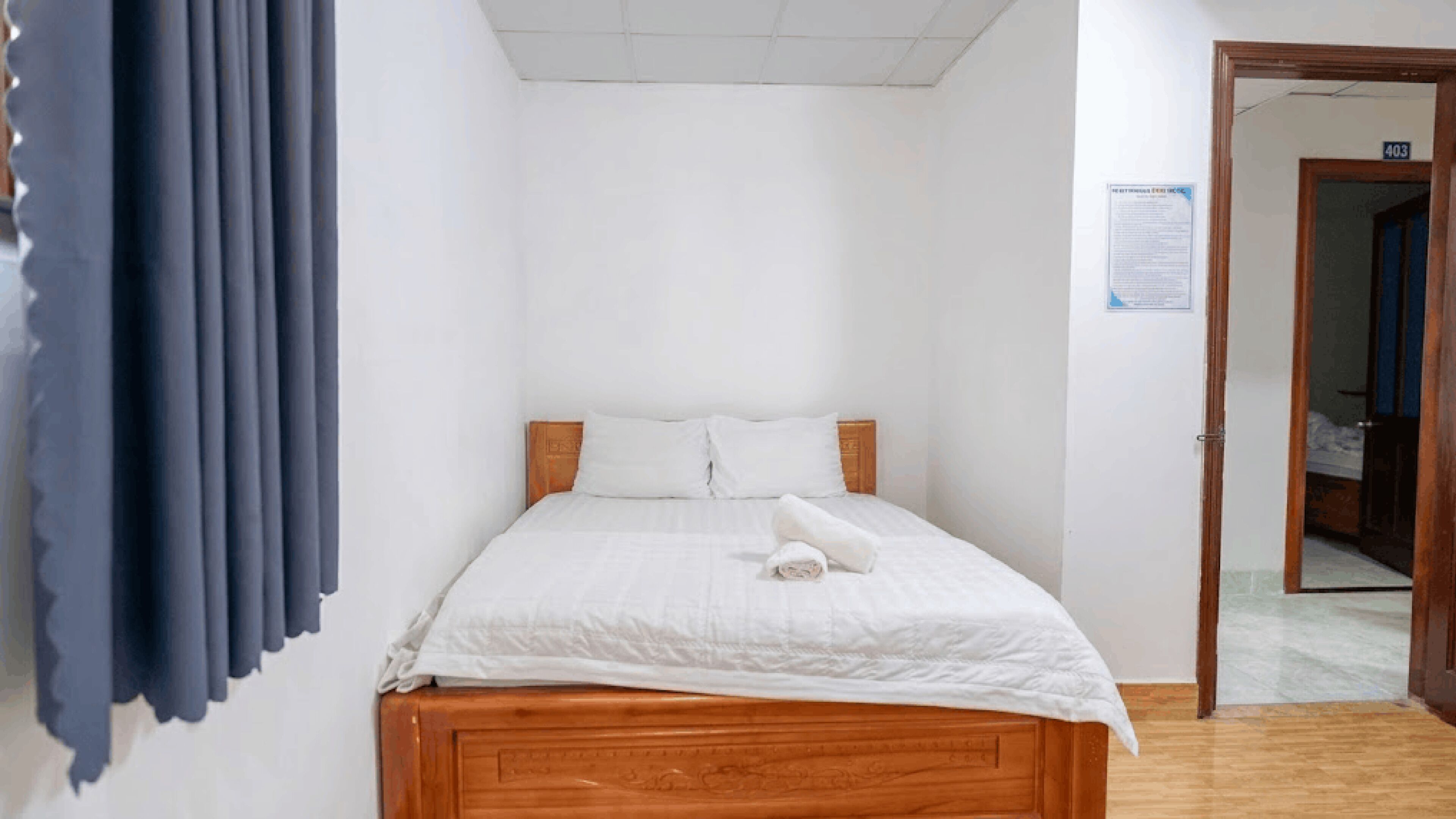 Standard Room | Desk, free WiFi, individually decorated, bed sheets