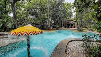 Udendørs pool