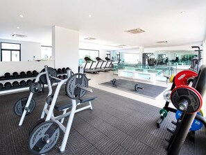 Apartamento, vistas a la ciudad | Sala de fitness