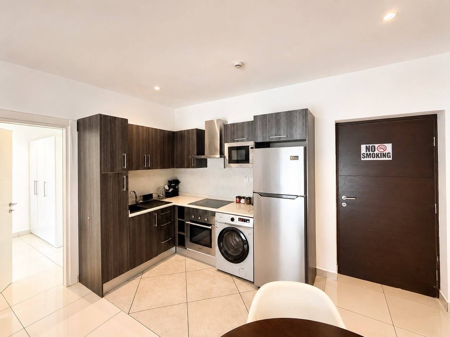 Apartemen, pemandangan kota | Dapur pribadi | Oven