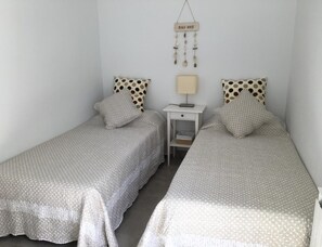 Ảnh chưa phân loại, 3 trong số 14 ảnh, nút