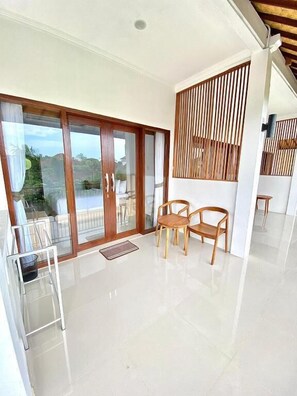 Ảnh chưa phân loại, 3 trong số 39 ảnh, nút