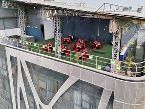 Khu ẩm thực ngoài trời