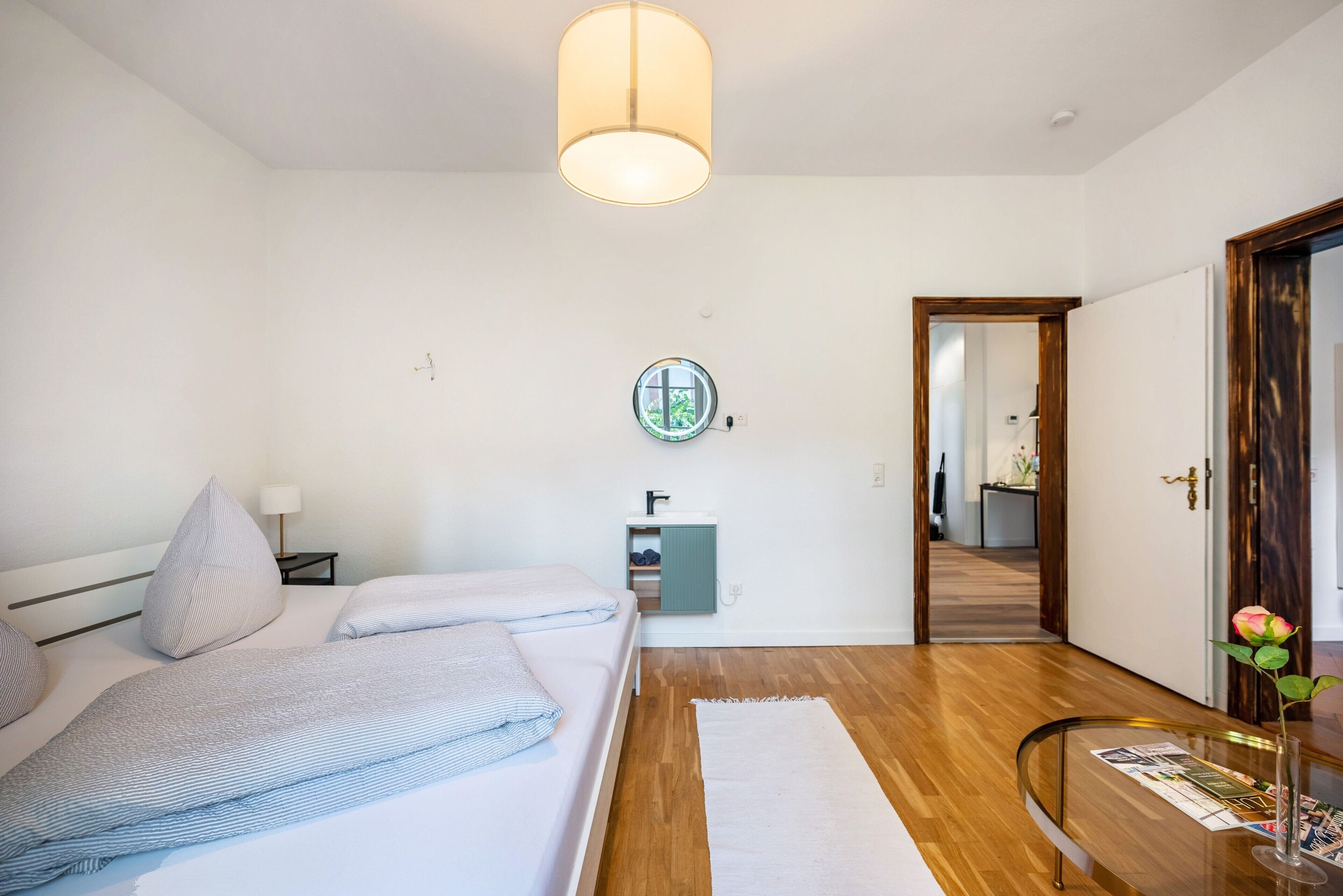 4 slaapkamers, een strijkplank/strijkijzer, wifi, beddengoed