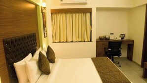 Unclassified image, 4 of 47, button - Palette The Royal Castle Resort Rajkot (Lodhika)