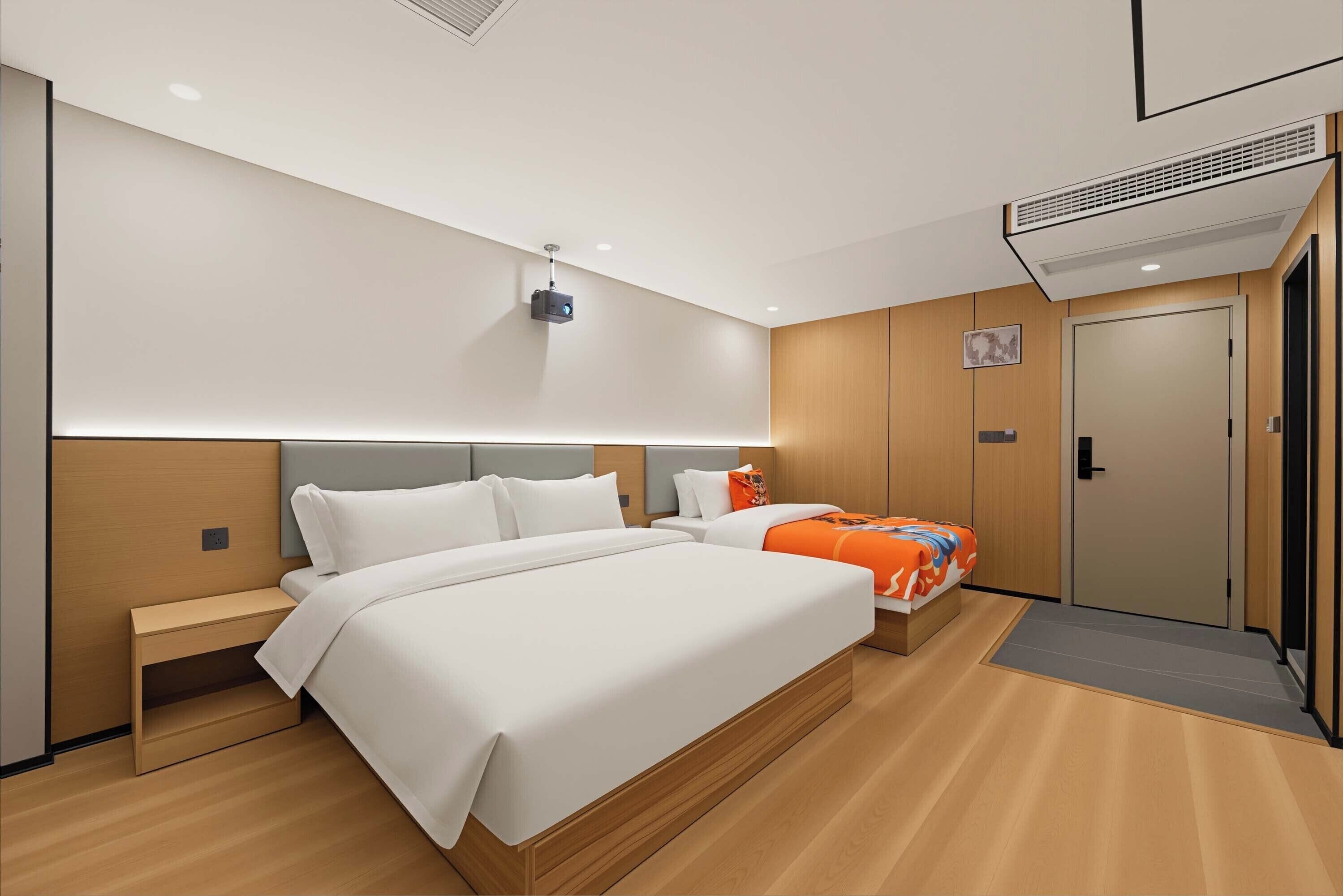 家庭雙床房 | 手提電腦工作空間、遮光窗簾/窗簾、免費 Wi-Fi、床單