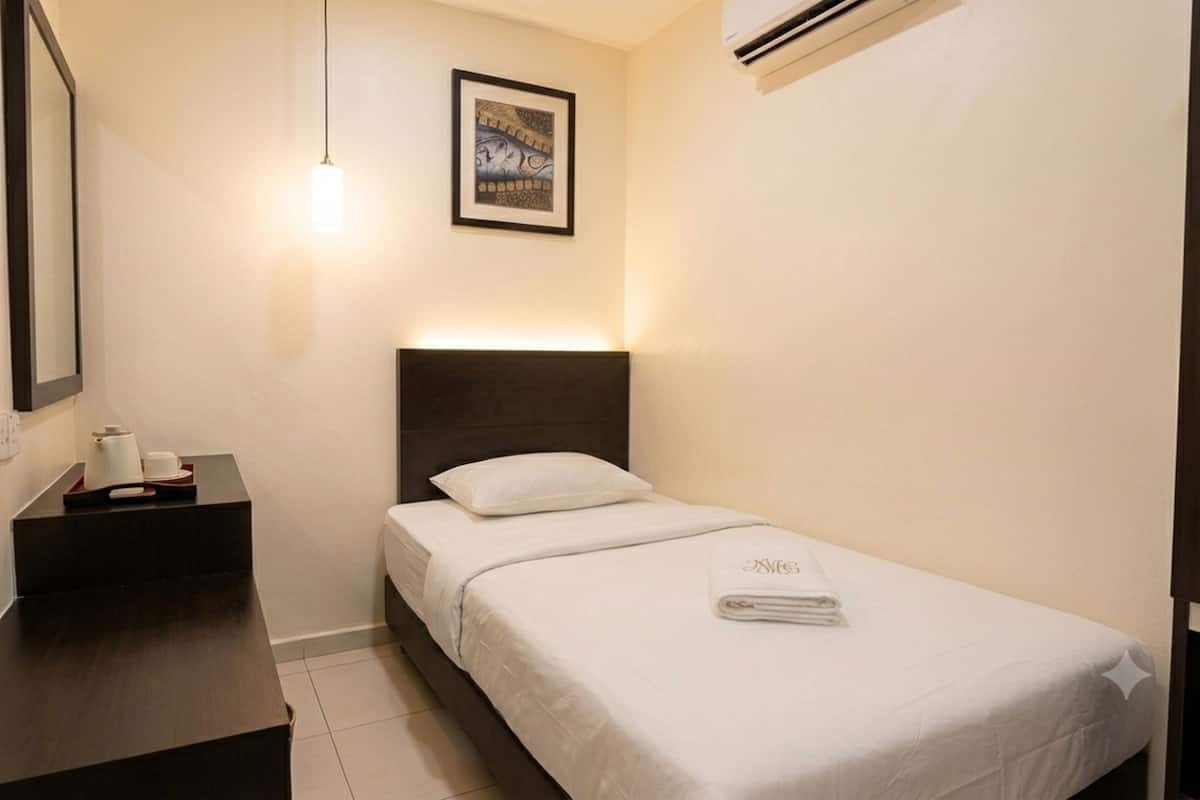 Classic Single Room