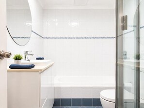 Hårtørrer, håndklæder