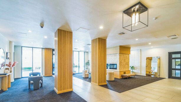 Interior - Luxury and elegance in Hollywood, steps from Runyon Canyon, Outstanding Location (Los Angeles)