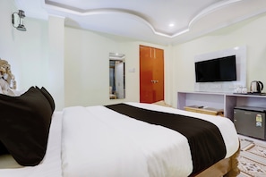 Escrivaninha, Wi-Fi de cortesia, roupa de cama