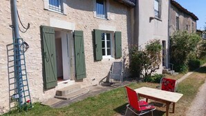 Outdoor dining - Gite des Anglais proche de Poitiers (Marnay)