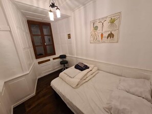7 dormitorios, tabla de planchar con plancha, wifi gratis y ropa de cama