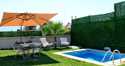 4-Deluxe Villa with Heated Private Pool