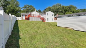 Unclassified image, 3 of 28, button - Easy Trip to DC! Maryland Home w/ Great Location (Upper Marlboro)