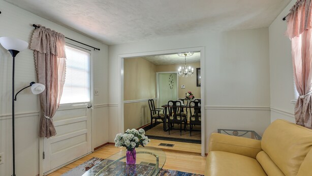 Unclassified image, 1 of 28, button - Easy Trip to DC! Maryland Home w/ Great Location (Upper Marlboro)