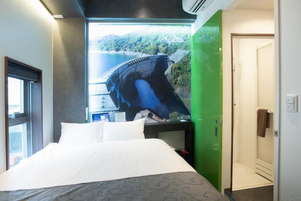 Double Room, 1 Double Bed, Non Smoking, Partial Sea View | Laptop workspace, WiFi (free)