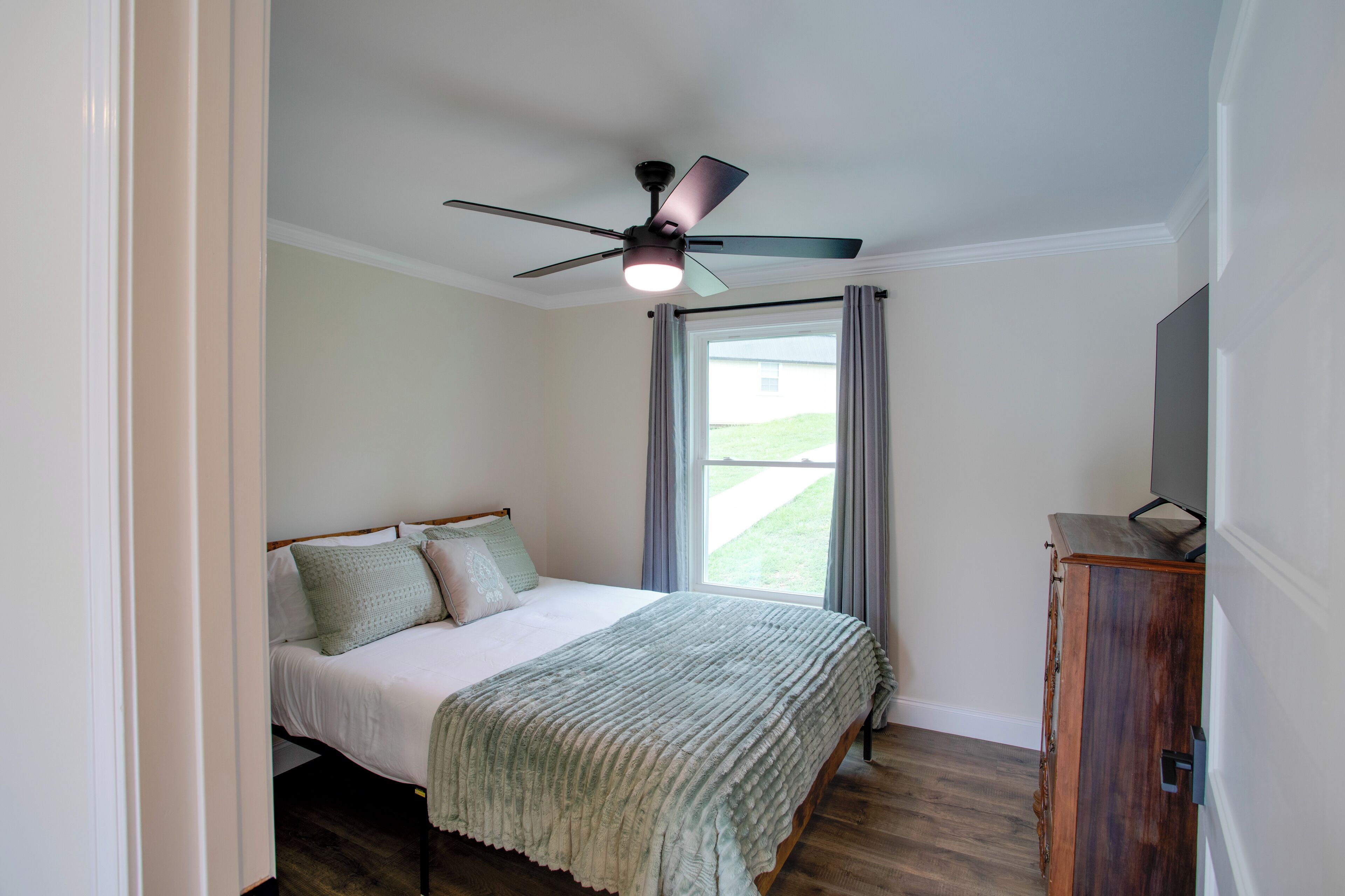 2 bedrooms, Internet, bed sheets