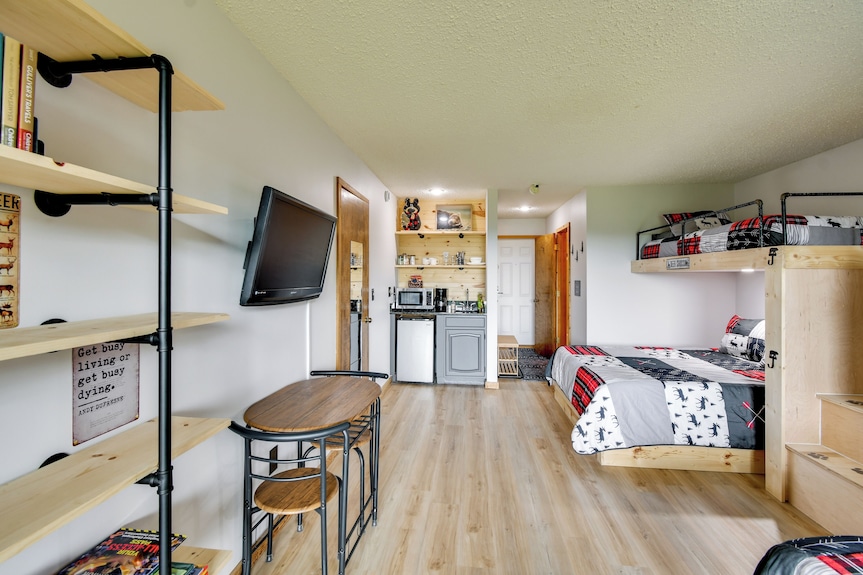 Shanty Creek Resort Condo Near Lake Bellaire! - Michigan