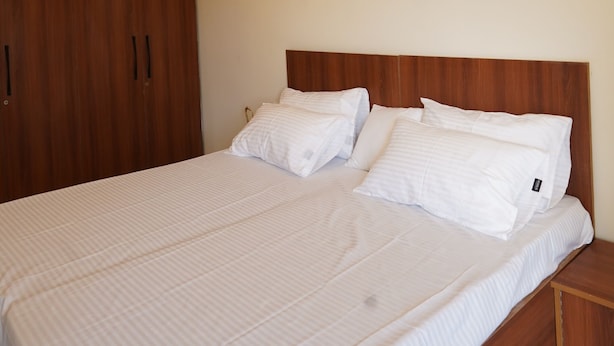 Ảnh chưa phân loại, 1 trong số 14 ảnh, nút