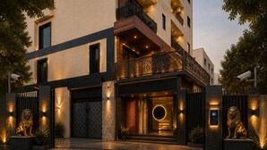Ảnh chưa phân loại, 2 trong số 14 ảnh, nút