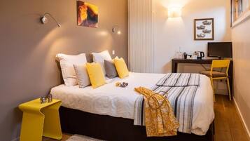 Comfort Double Room, Private Bathroom, Garden View