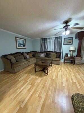 Smart TV, books - Perfect for larger families, plenty of space.
 4 bedrooms 
 3 full bathrooms (Lake Charles)