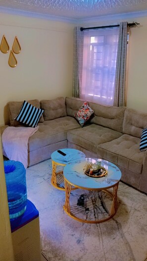 Living area - Cozy,1-bedroom apartment in a fabulous and quiet Ruiru neighborhood (Ruiru)