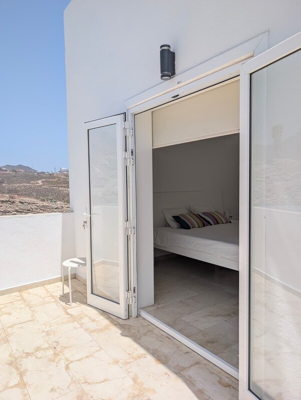 Adeje Nest Hostel - Tenerife